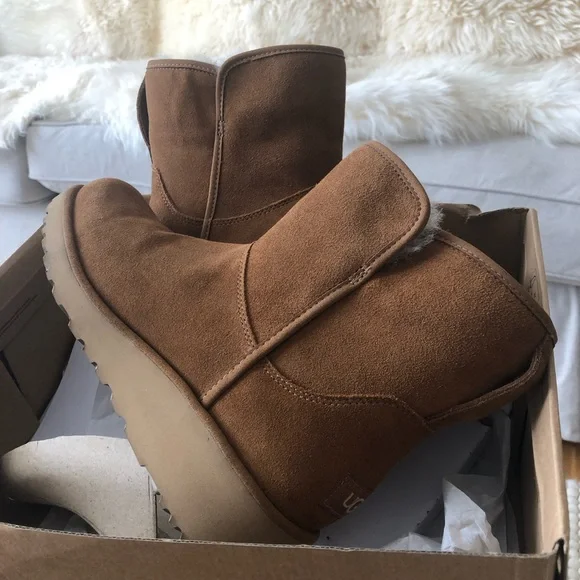 Women's Chestnut UGG Kristin wedge boots - Picture 6 of 7